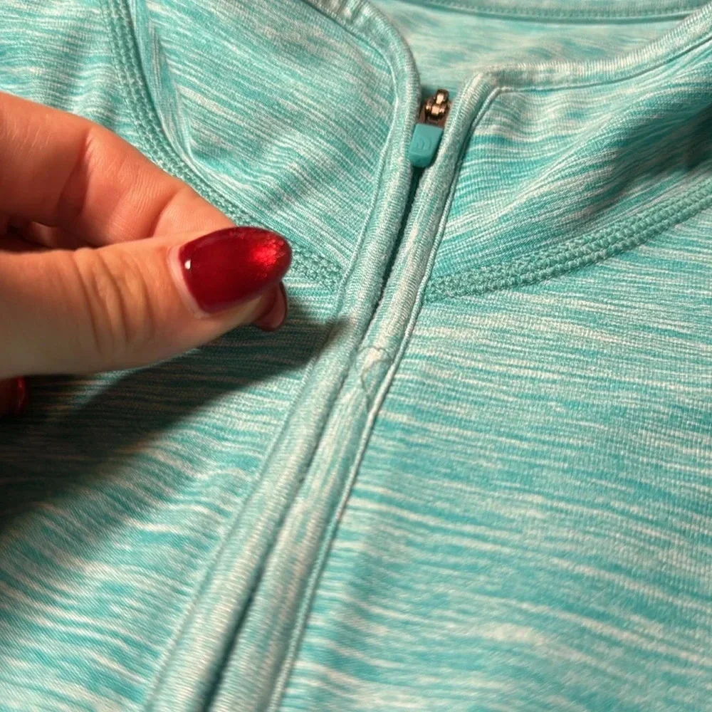 The North Face Lightweight Athletic Quarter Zip - Picture 9 of 13